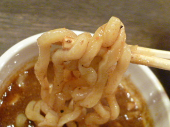日の出らーめん(平塚)-辛味剛つけ麺5.JPG